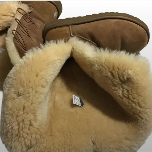 Ugg Bailey 3 Button Tall Boots Tripple Buttons Boot Sheepskin Shearling 8 Uggs - Picture 5 of 9